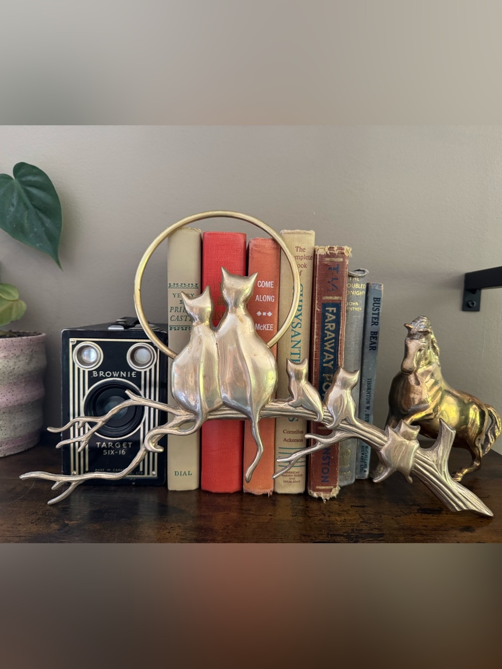 ✨Vintage Brass Cat Wall Hanging - Whimsy Wall Decor - Mid Century✨